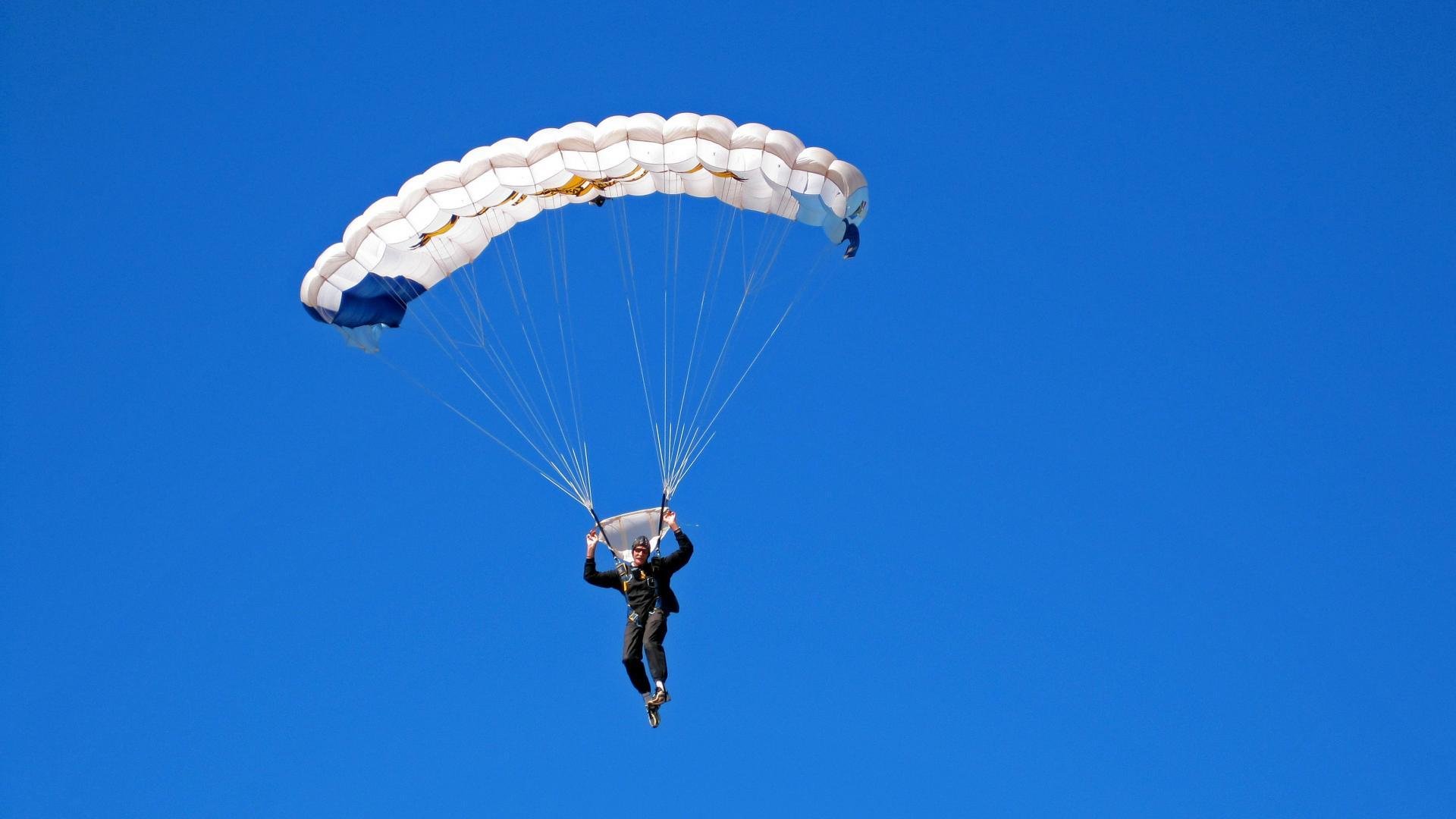 健美锦标赛：力量与美的完美结合，健美竞赛